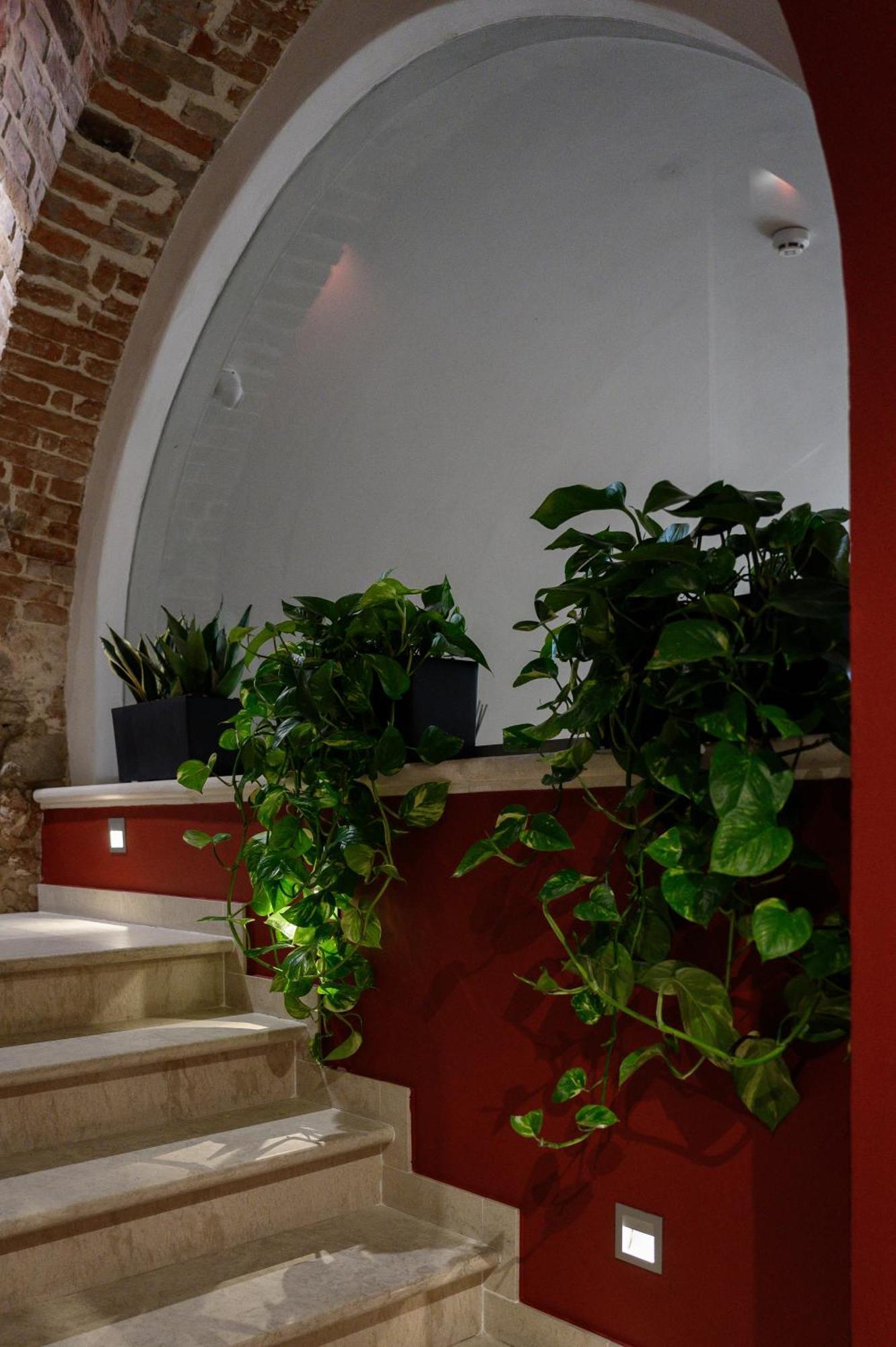 Rudolfo Hotel Lviv Buitenkant foto
