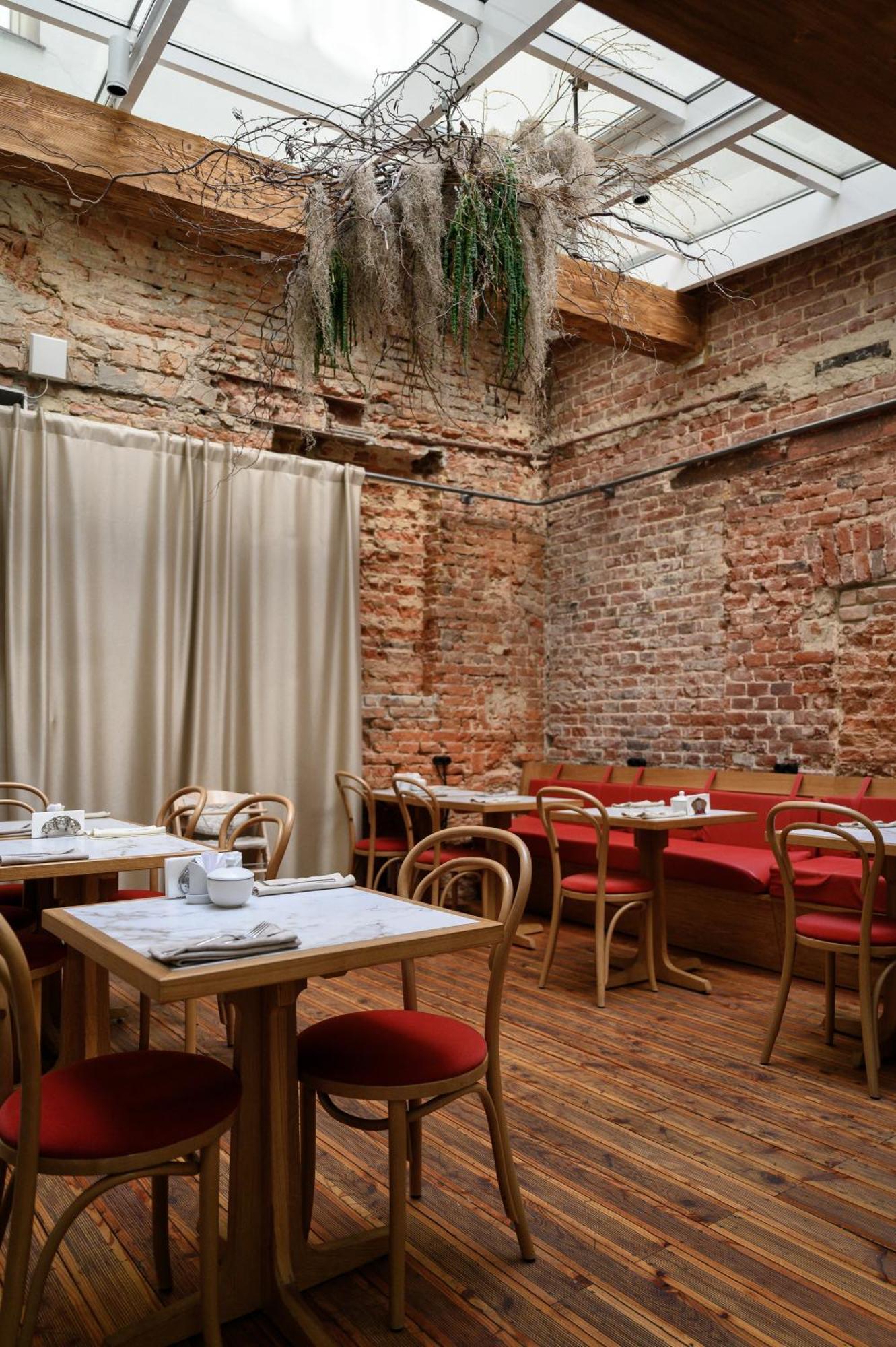 Rudolfo Hotel Lviv Buitenkant foto
